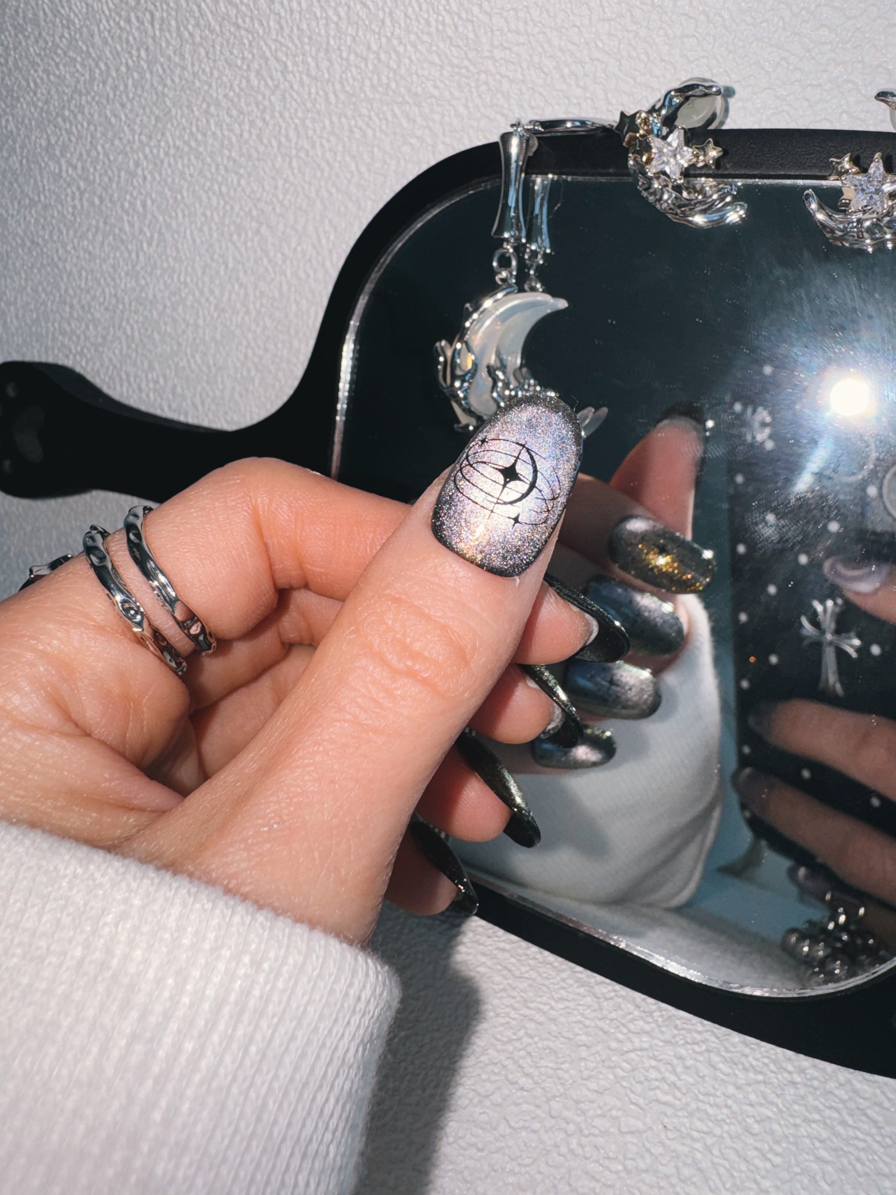 Moonlit Cosmos - MOONSHADOW Nails | Galaxy Aura Press-Ons