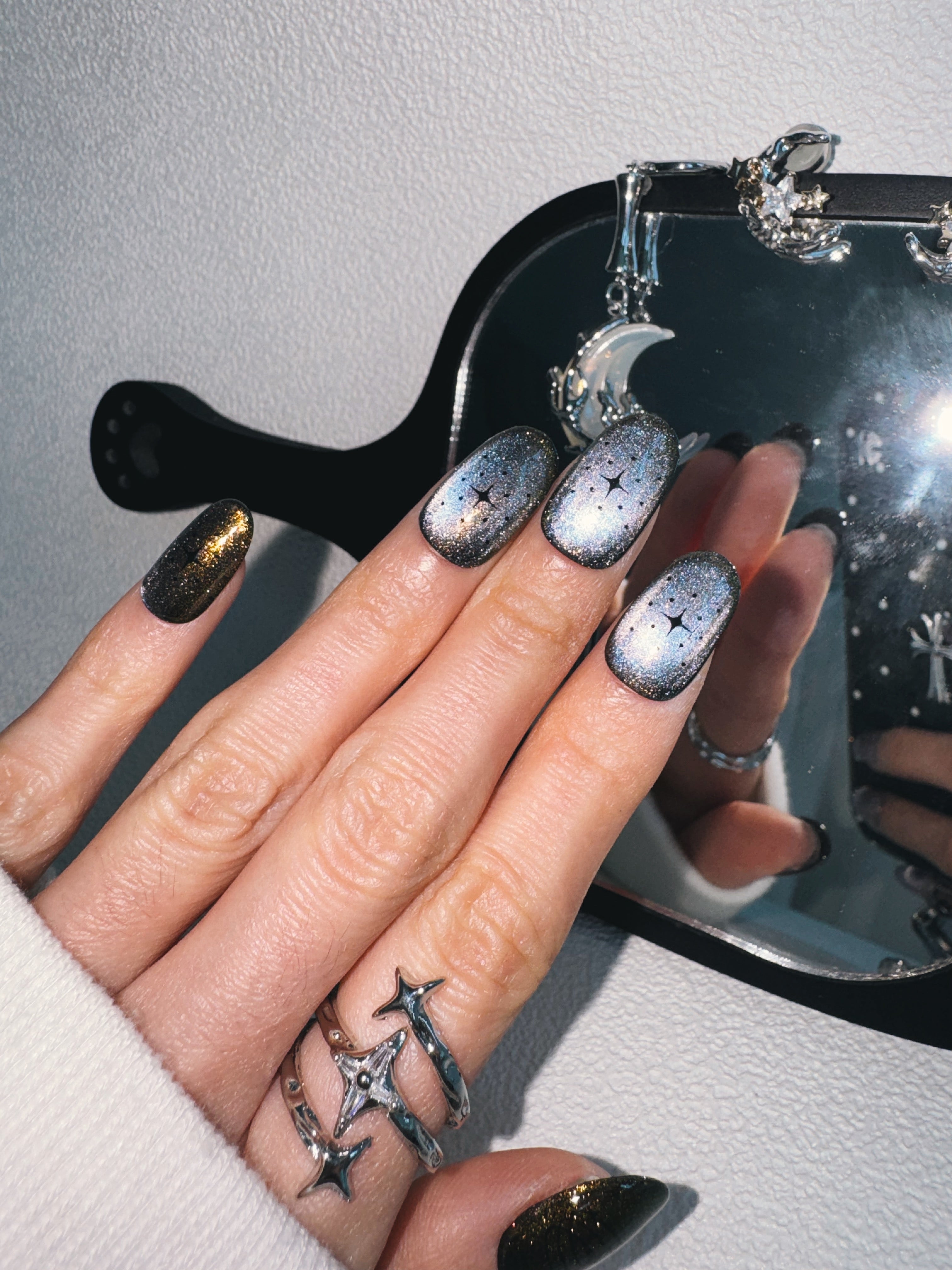 Moonlit Cosmos - MOONSHADOW Nails | Galaxy Aura Press-Ons