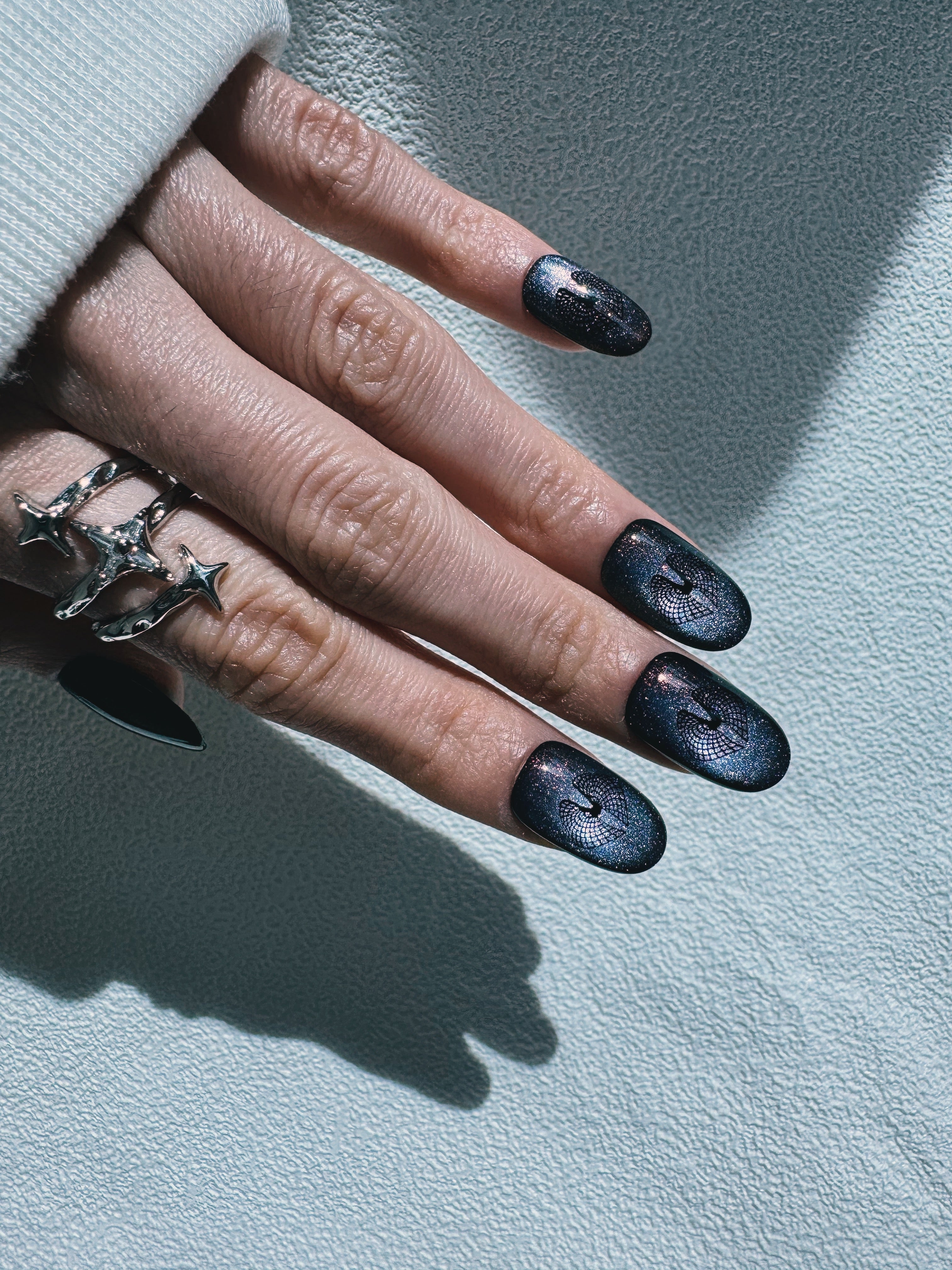 Moonlit Cosmos - MIDNIGHT COMET (PINK) Nails | Galaxy Aura Press-Ons