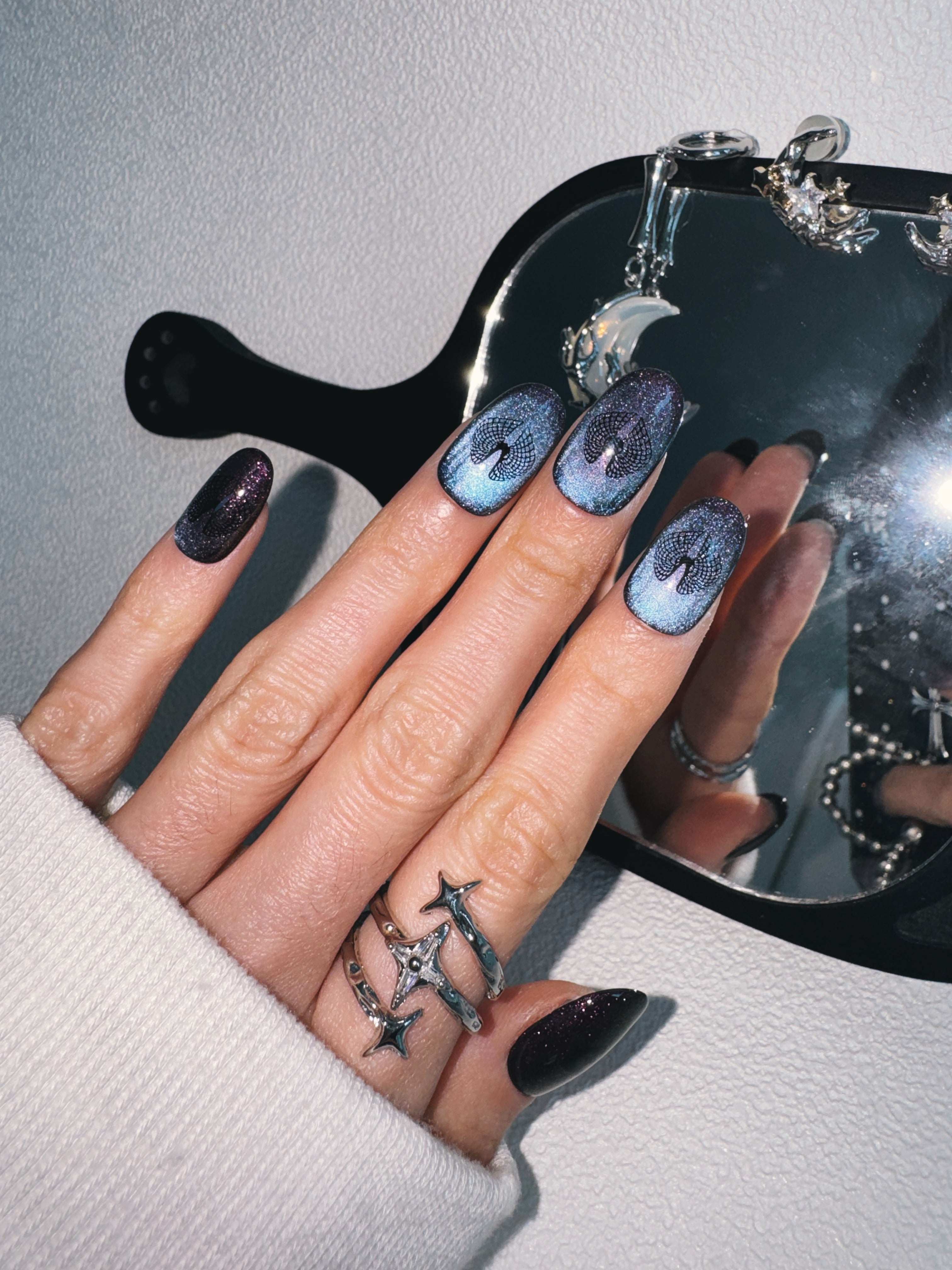 Moonlit Cosmos - MIDNIGHT COMET (PURPLE) Nails | Galaxy Aura Press-Ons