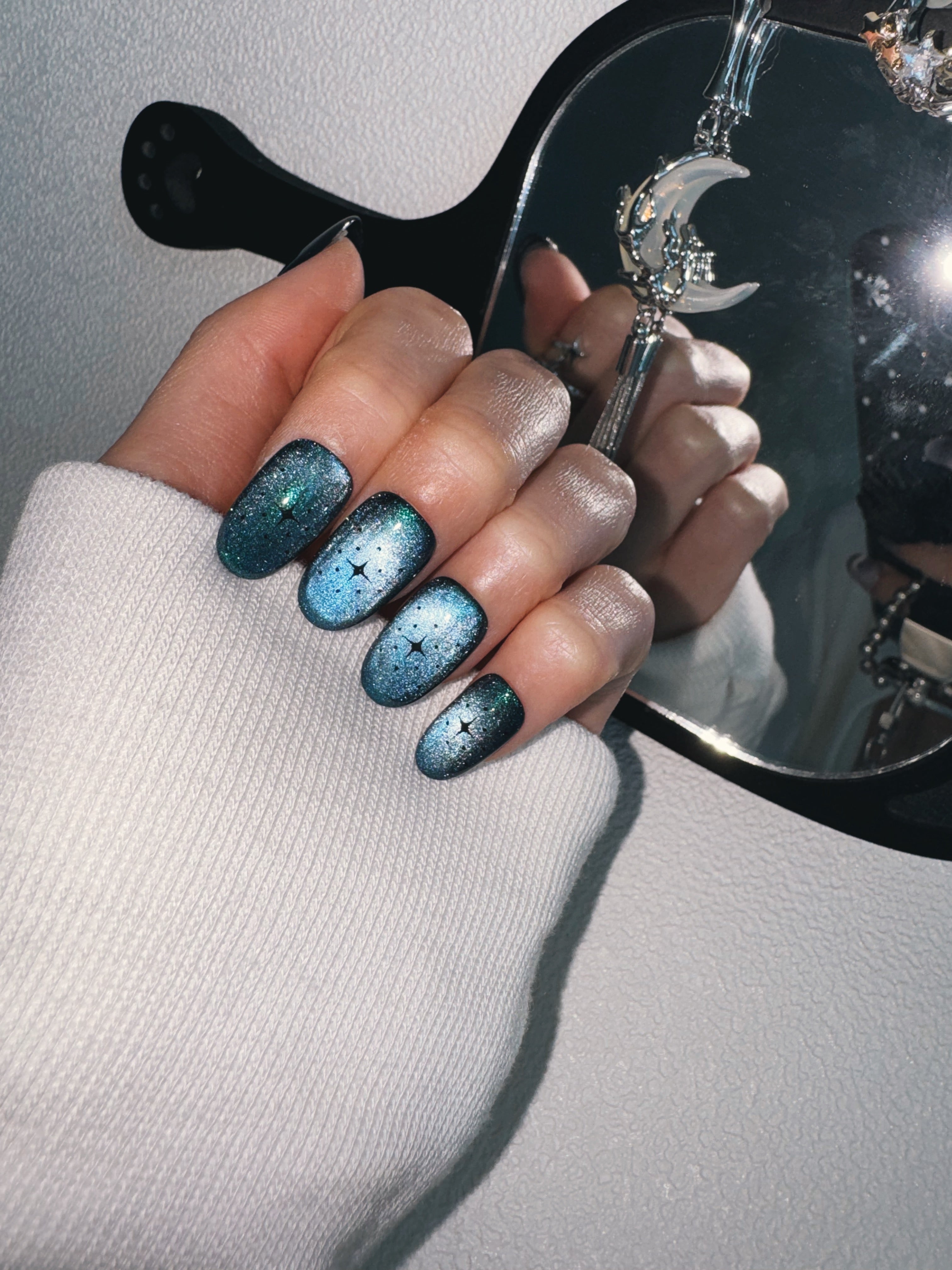 Moonlit Cosmos - COSMIC RIPPLE Nails | Galaxy Aura Press-Ons
