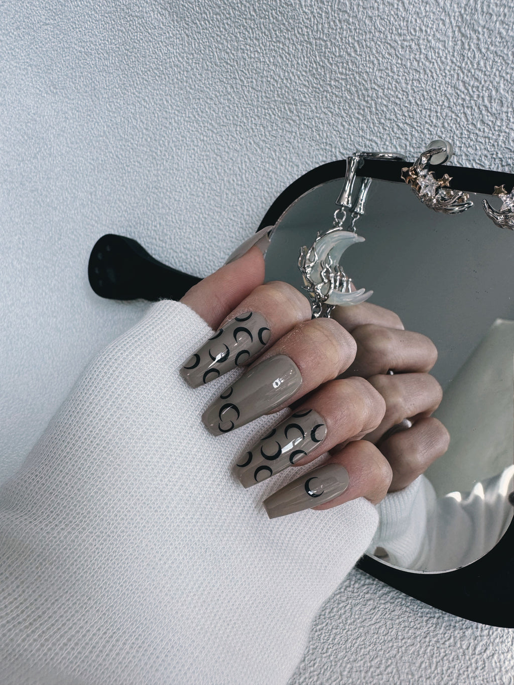 Moonlit Cosmos - LUNAR VEIL Nails | Galaxy Aura Press-Ons