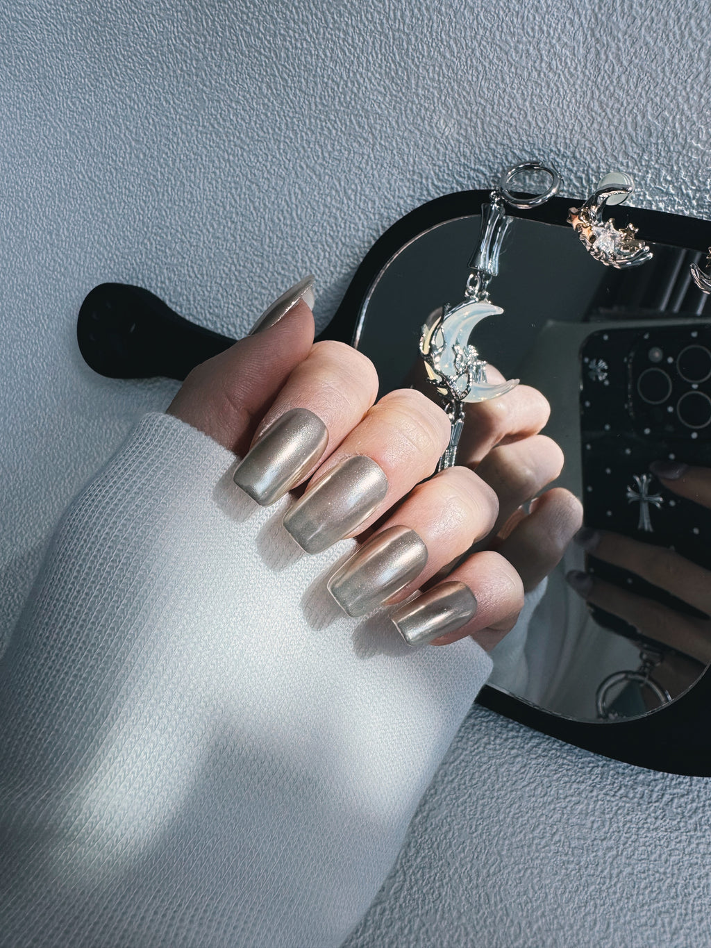 Moonlit Cosmos - MOONLIGHT REFLECTION Nails | Galaxy Aura Press-Ons