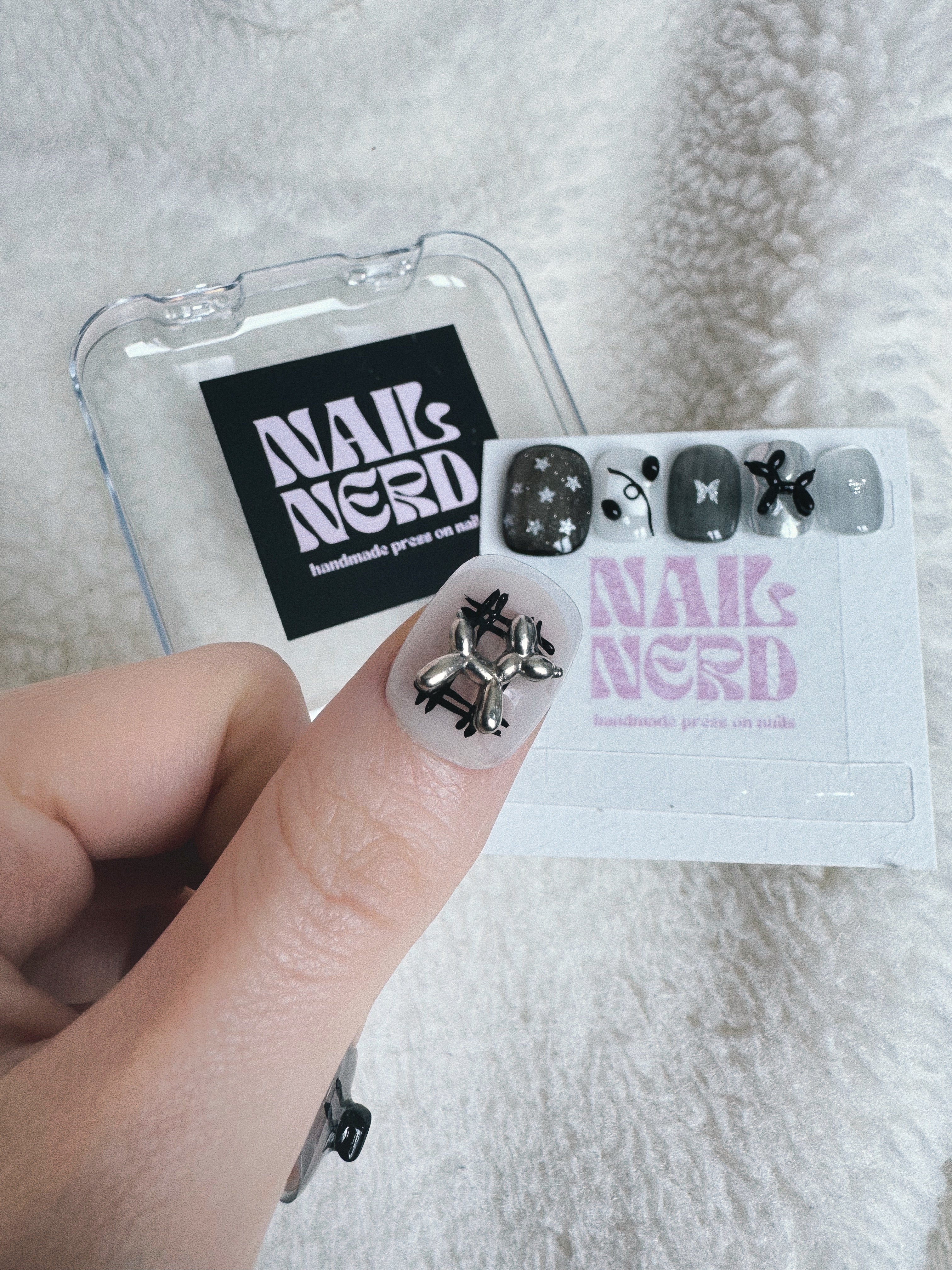 Balloon Dog after Midnight