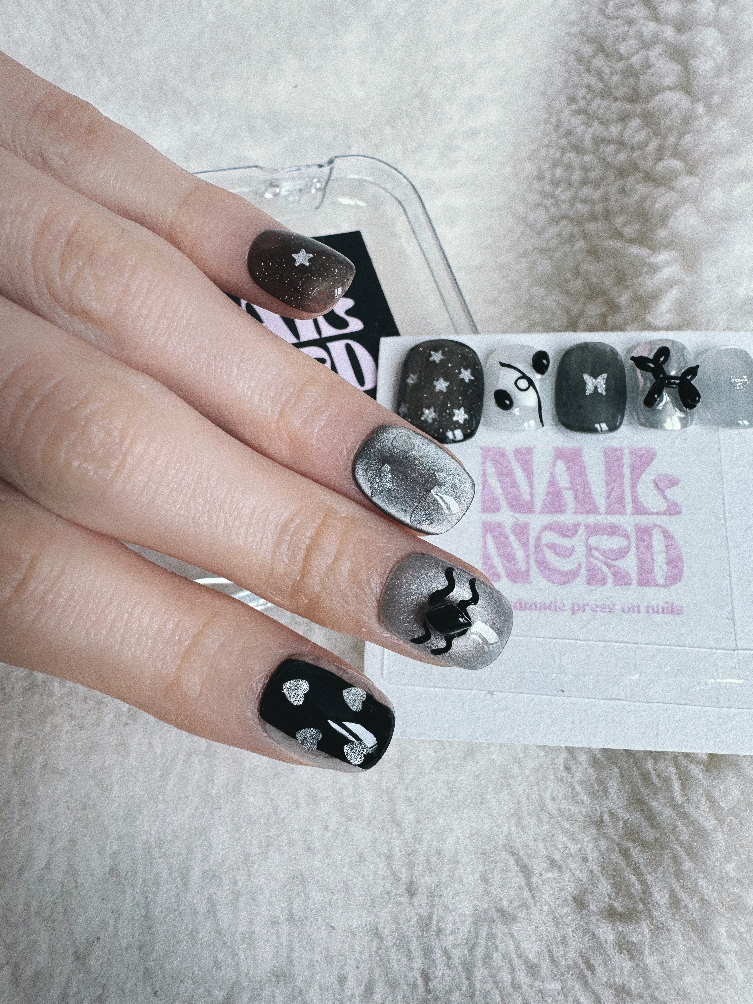 Balloon Dog after Midnight