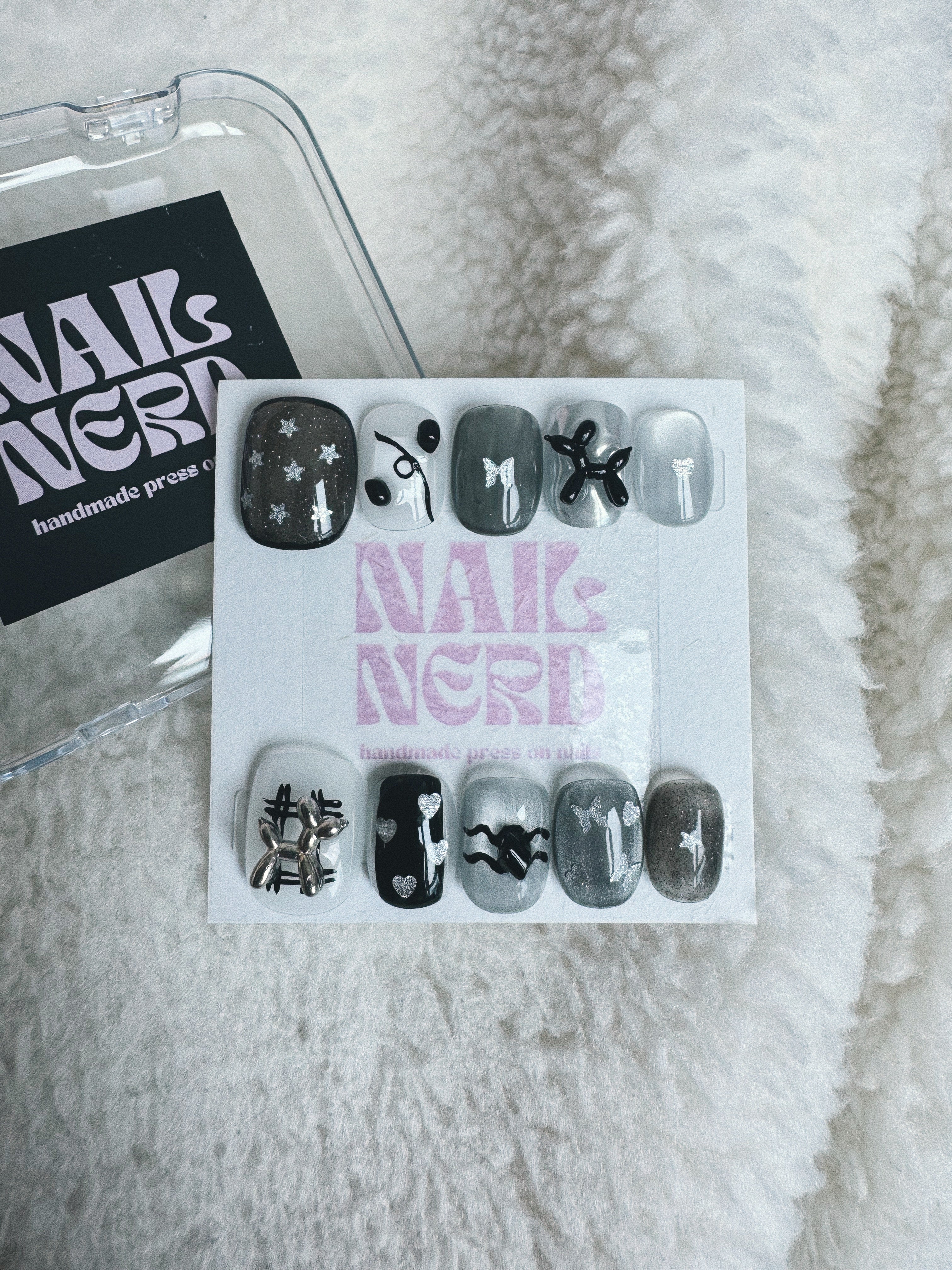 Balloon Dog after Midnight