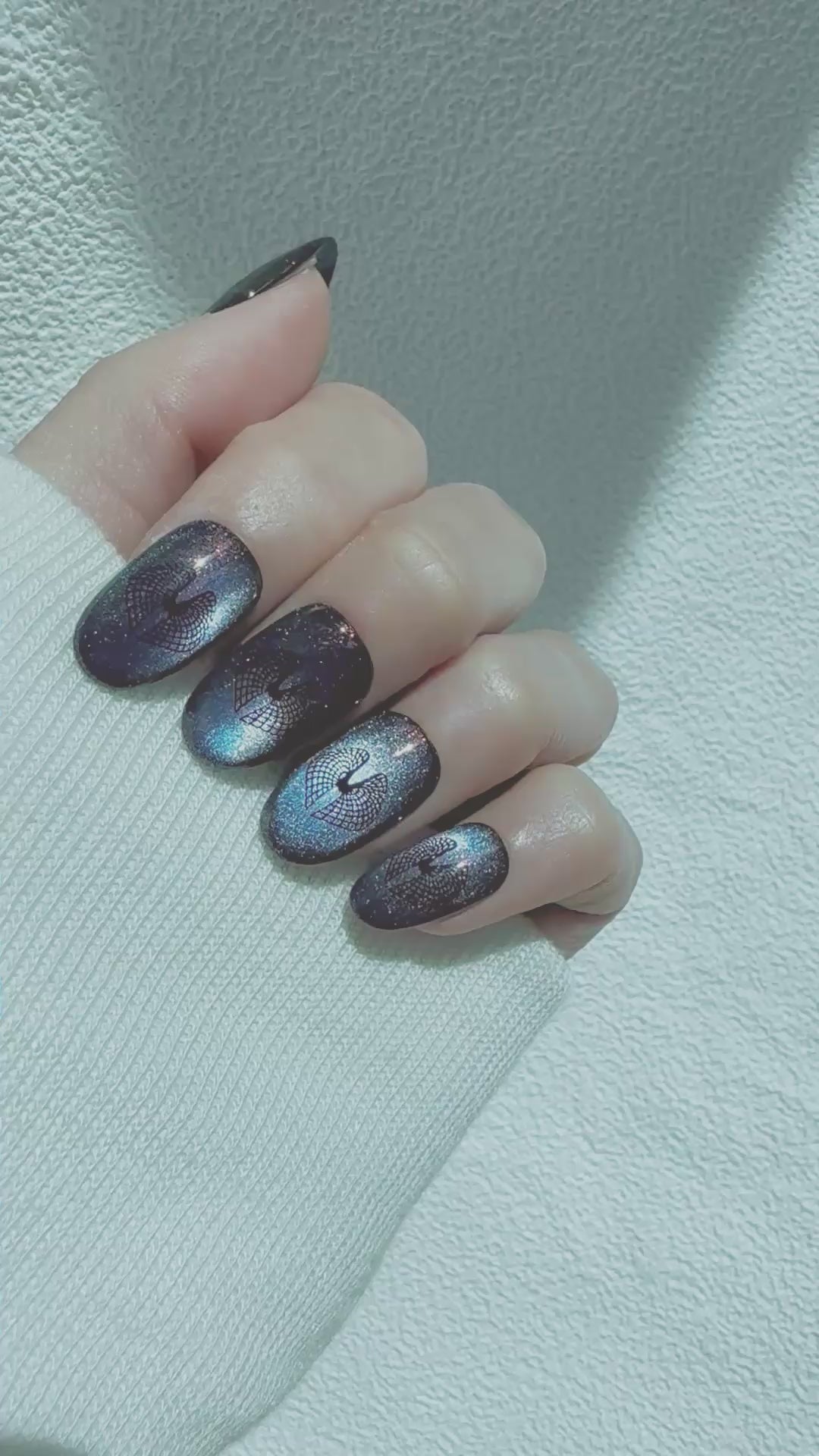 Moonlit Cosmos - MIDNIGHT COMET (PINK) Nails | Galaxy Aura Press-Ons